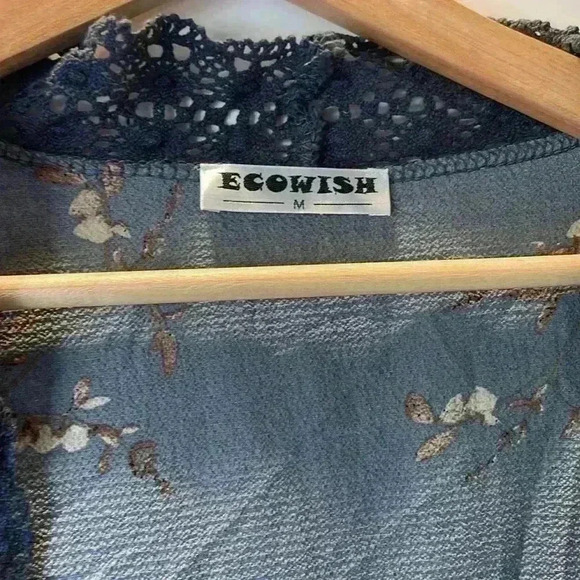 Floral kimono, Style Mid Length - Picture 2 of 5